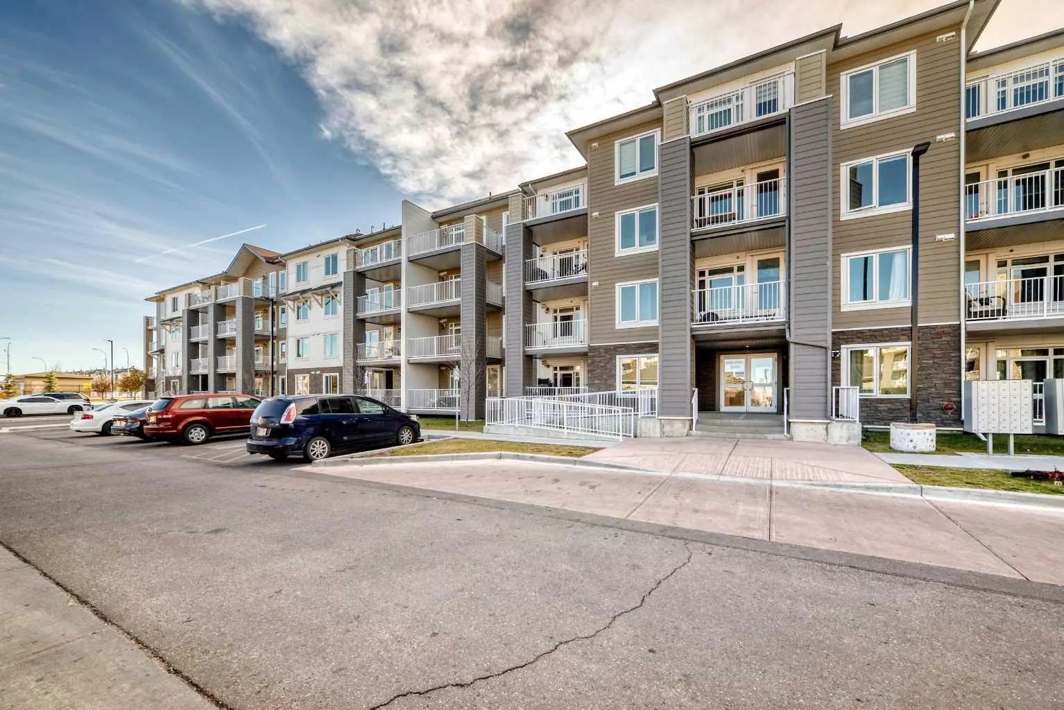 2424 6118 80 Avenue Ne Calgary Alberta T3J 0S6 Saddle Ridge Home For Sale