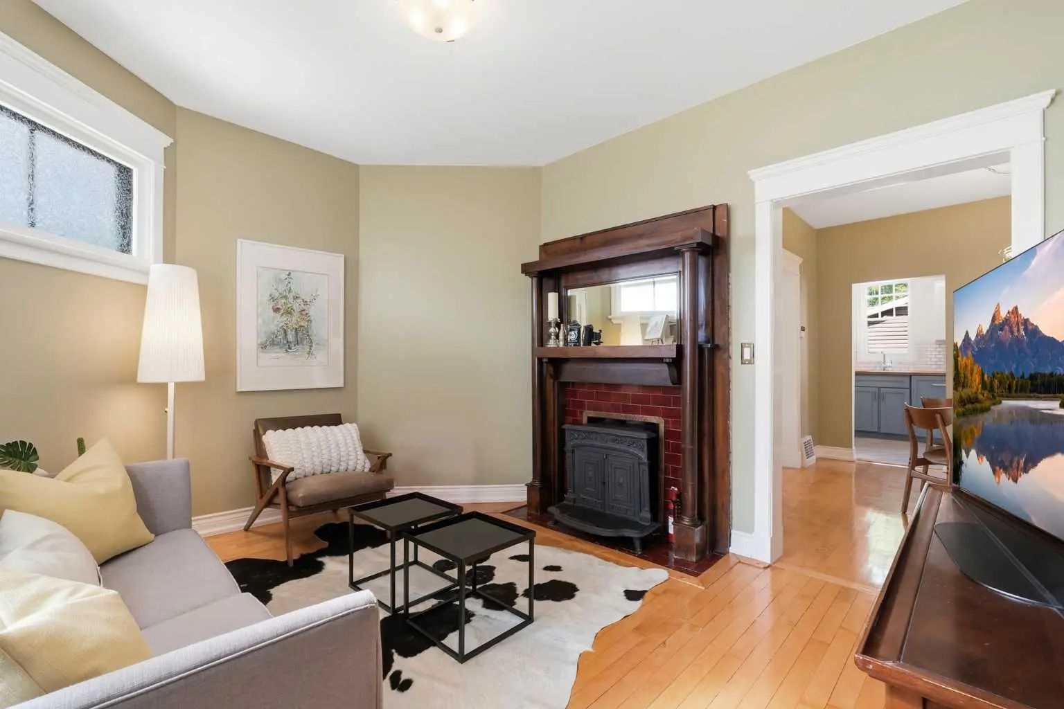 1801 2 Street Nw Calgary Alberta T2M 2W5 Mount Pleasant Home For Sale