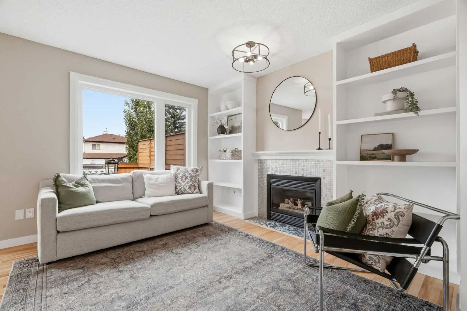 321 Douglas Ridge Circle Se Calgary Alberta T2Z 3H5 Douglasdale/Glen Home For Sale