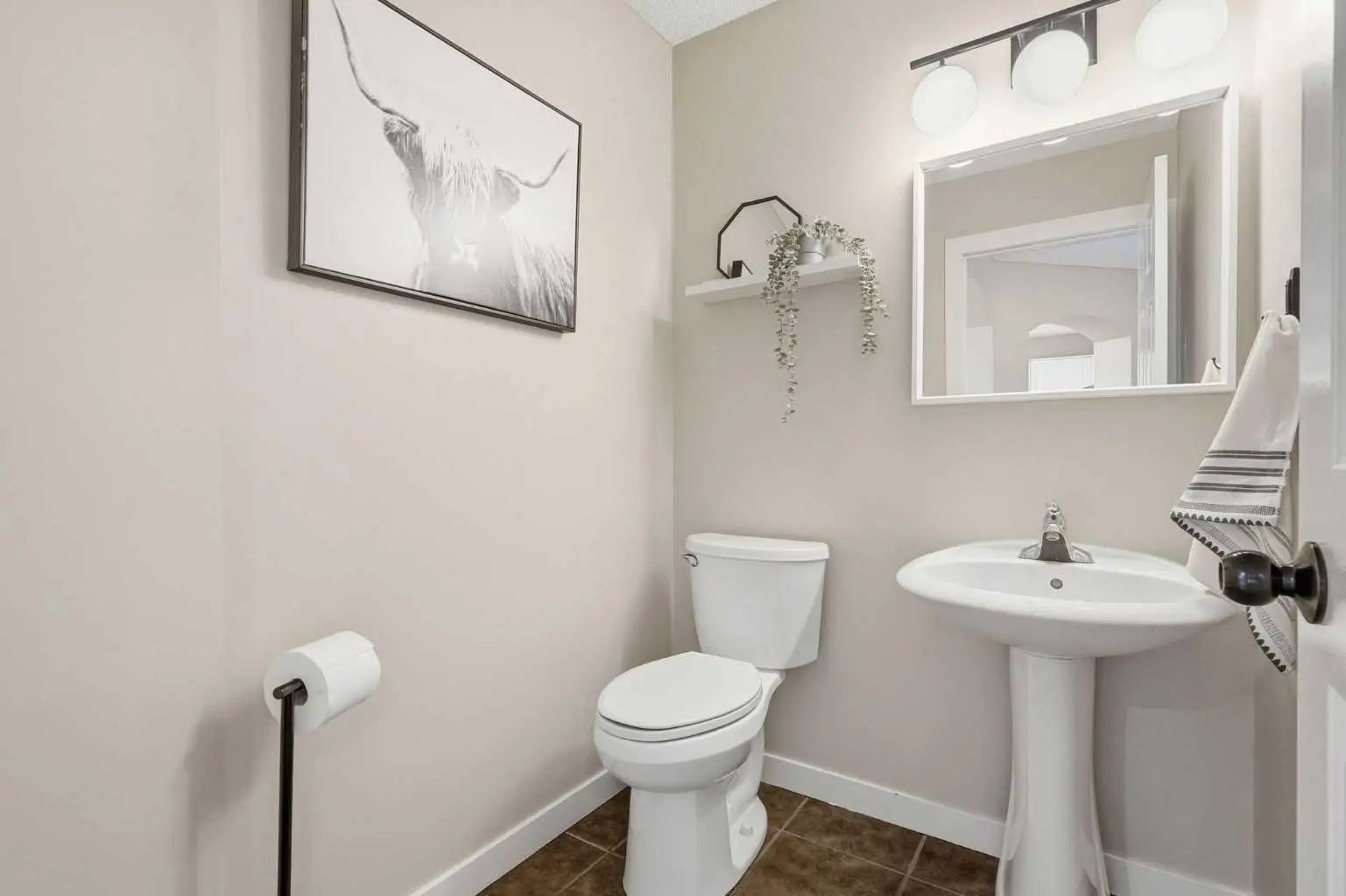 321 Douglas Ridge Circle Se Calgary Alberta T2Z 3H5 Douglasdale/Glen Home For Sale