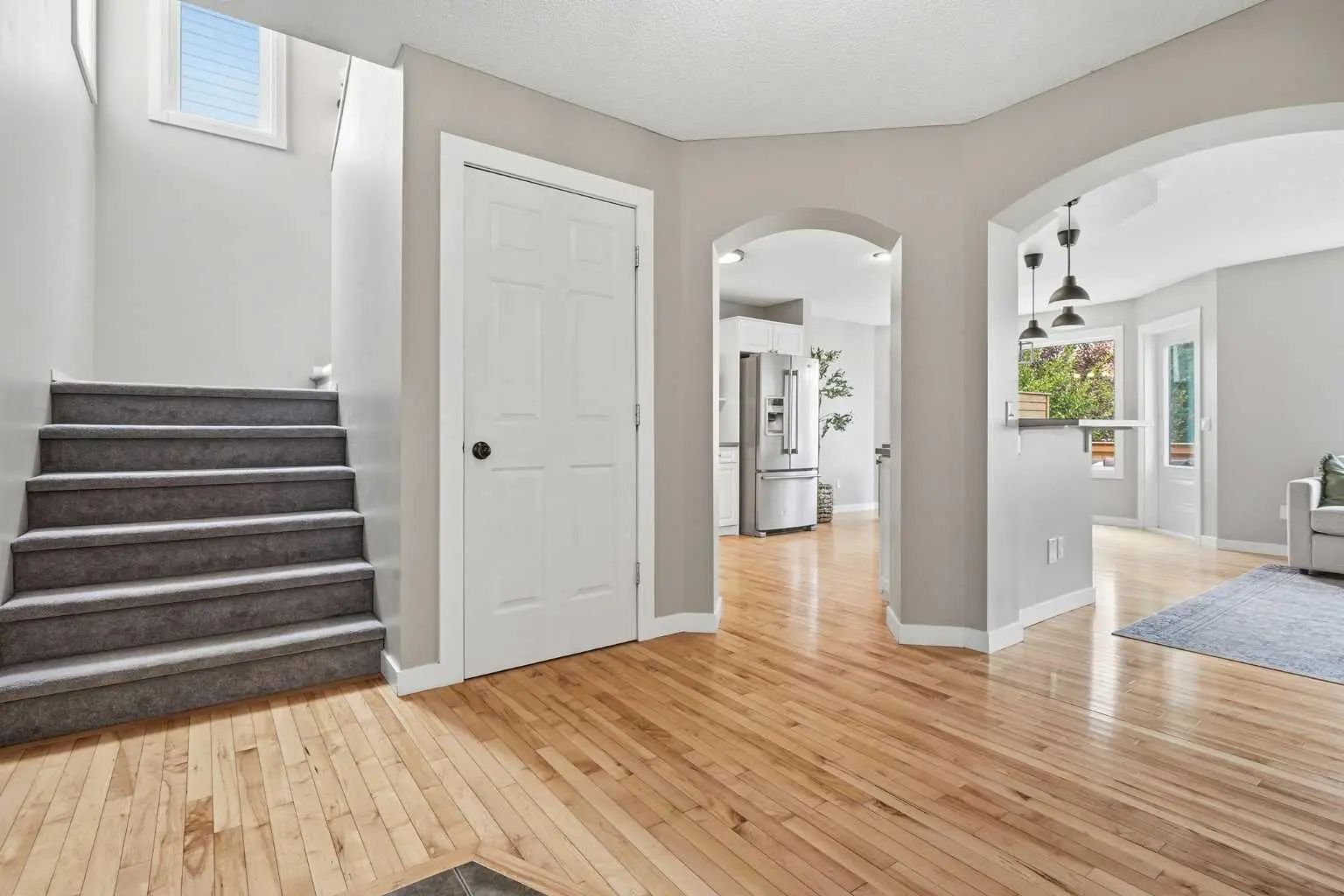 321 Douglas Ridge Circle Se Calgary Alberta T2Z 3H5 Douglasdale/Glen Home For Sale