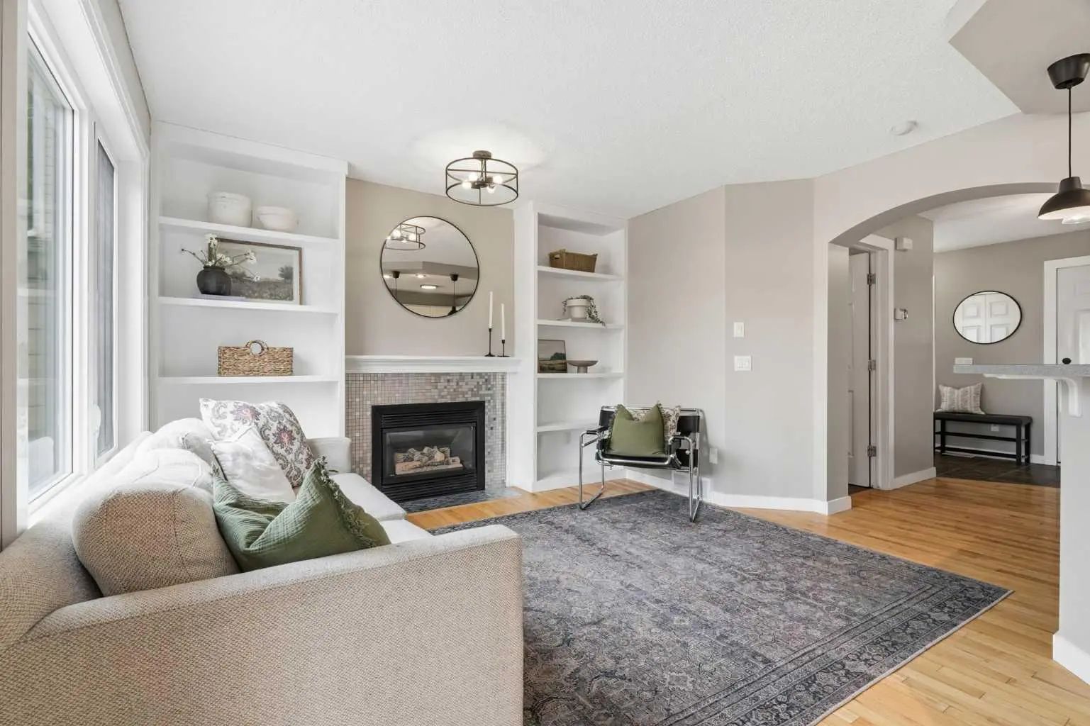 321 Douglas Ridge Circle Se Calgary Alberta T2Z 3H5 Douglasdale/Glen Home For Sale