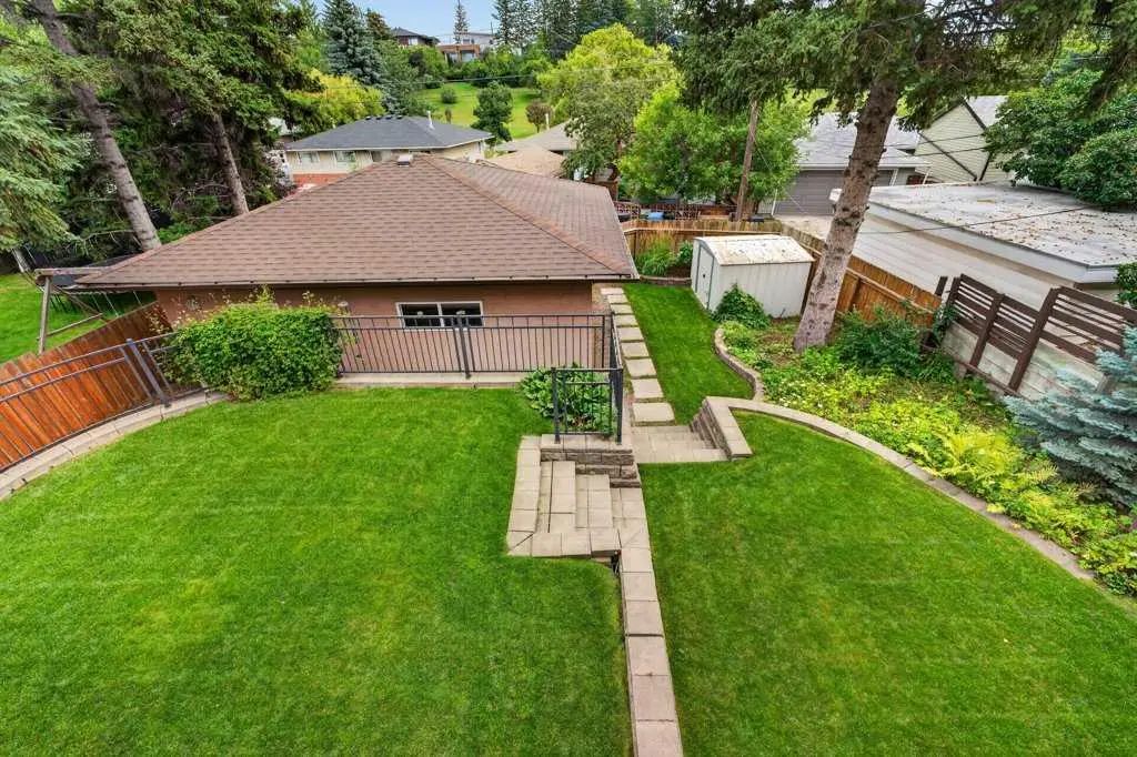 15 Rosery Drive Nw Calgary Alberta T2K 1L4 Rosemont Home For Sale