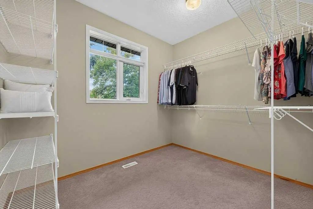 15 Rosery Drive Nw Calgary Alberta T2K 1L4 Rosemont Home For Sale