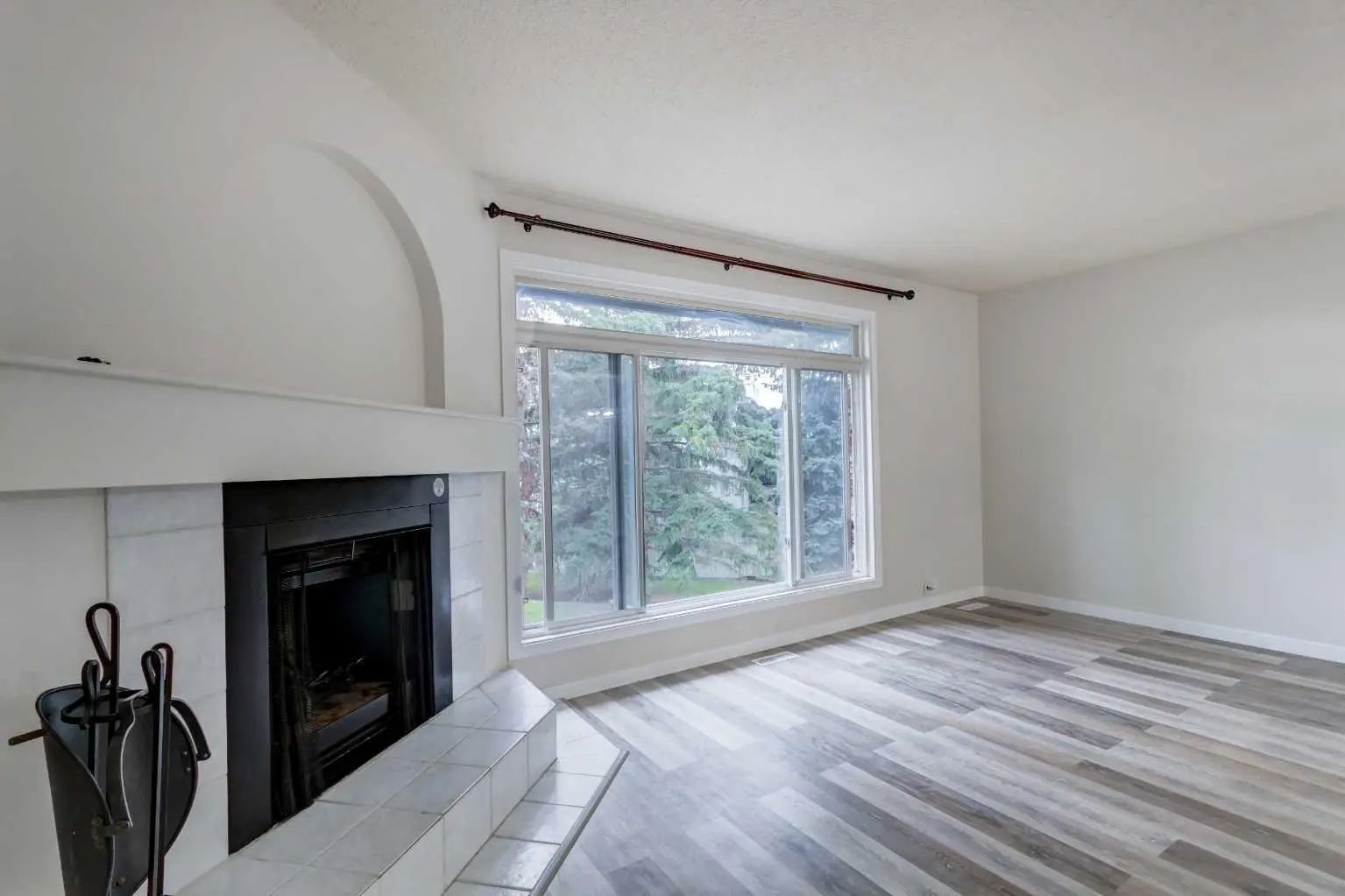 12 310 Brookmere Road Southwest, Calgary – Residential Row/Townhouse Listing Photo 1