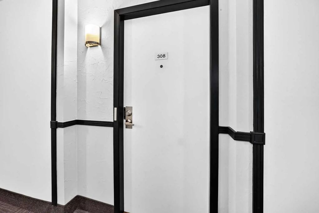 308 3730 50 Street Nw, Calgary