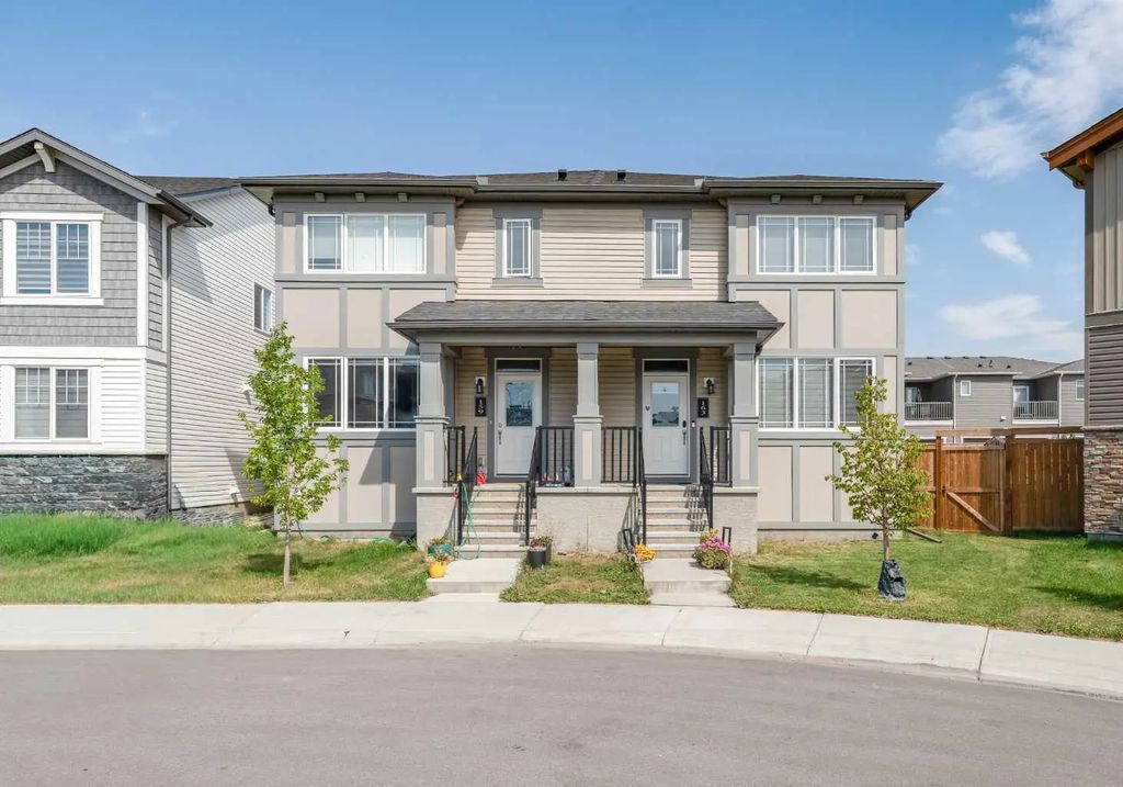 163 Carringham Road Nw, Calgary