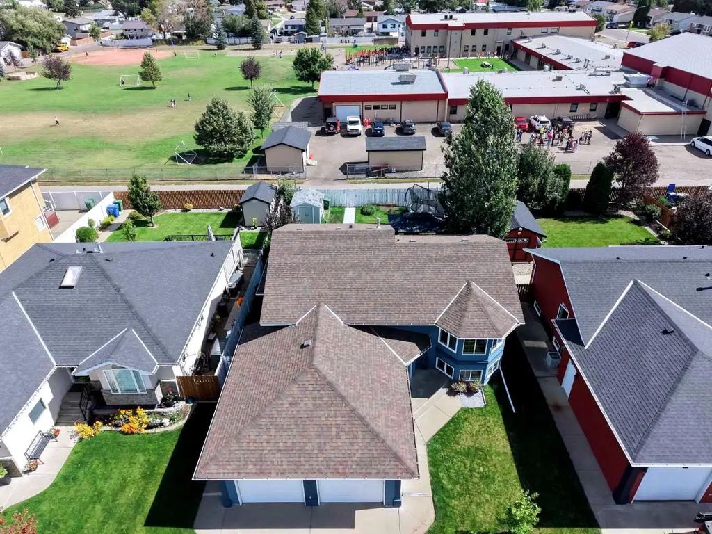 6019 Park Place  , Taber