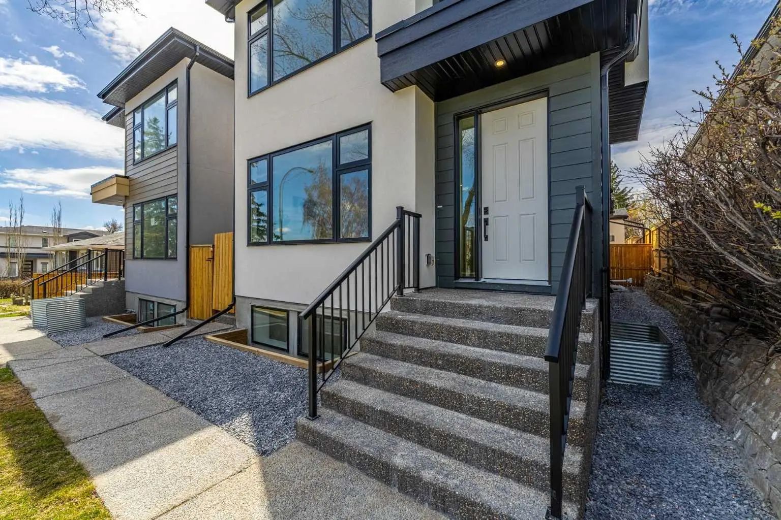 423 Hendon Drive Nw Calgary Alberta T2K 2A1 Highwood Home For Sale