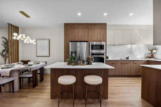 302 67 Panatella Square Nw, Calgary