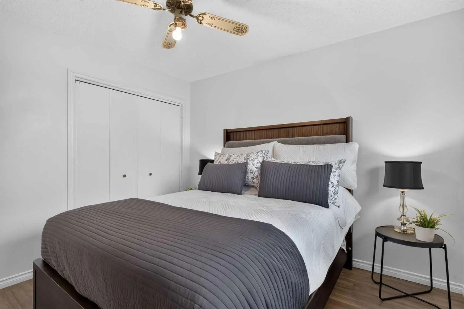 179 Pinecliff Close Ne Calgary Alberta T1Y 4N4 Pineridge Home For Sale