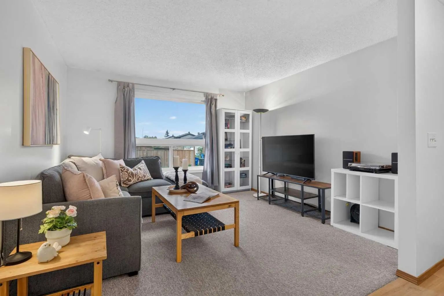 179 Pinecliff Close Ne Calgary Alberta T1Y 4N4 Pineridge Home For Sale