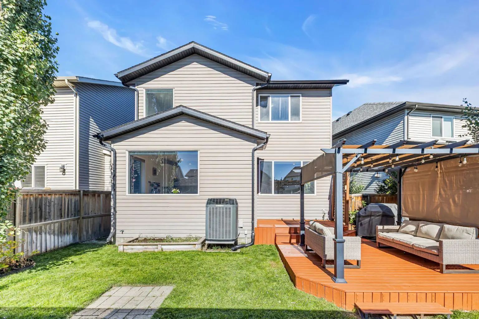 159 Elgin Terrace Se Calgary Alberta T2Z 0G3 McKenzie Towne Home For Sale
