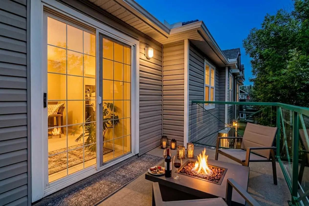 204 39 Hidden Creek Place Northwest, Calgary – Residential Row/Townhouse Listing Photo 2