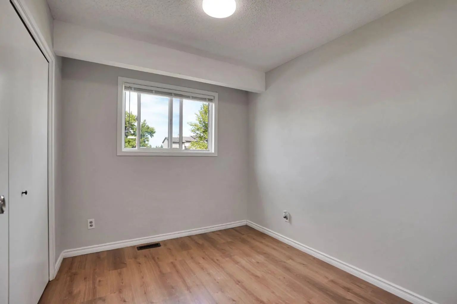 40 32 Whitnel Court Ne Calgary Alberta T1Y5E3 Whitehorn Home For Sale