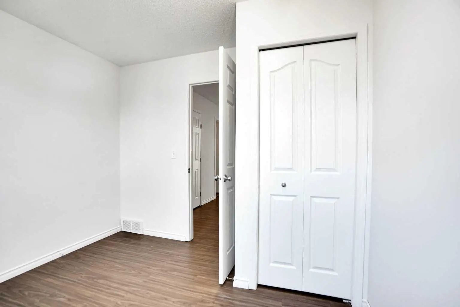 234 Taracove Place Ne Calgary Alberta T3J4T4 Taradale Home For Sale