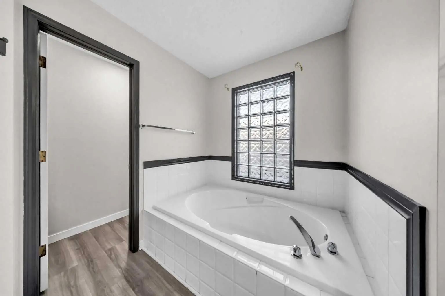 1150 Prestwick Circle Southeast, Calgary – Residential Detached Listing Photo 27