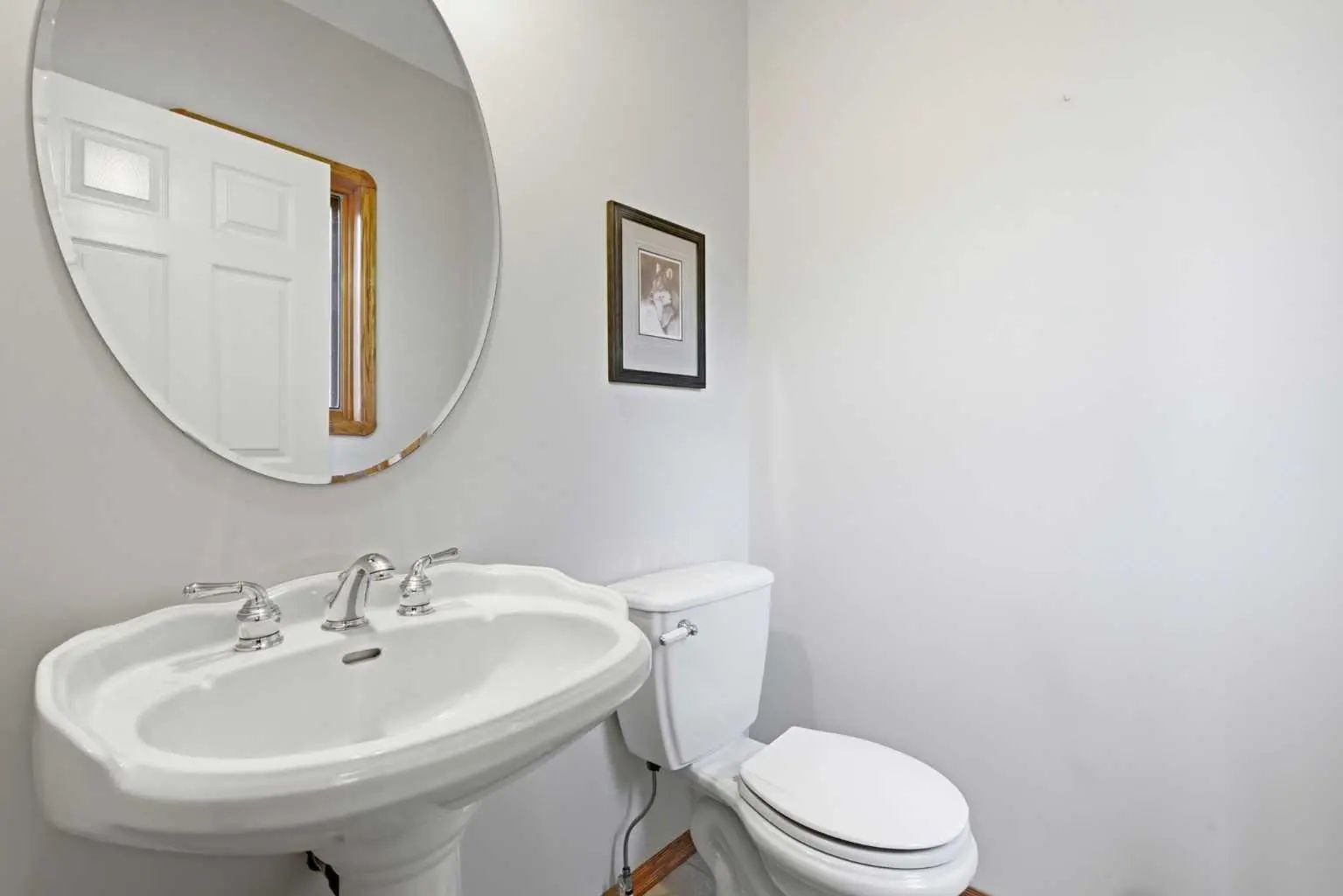 256 43 Avenue Nw Calgary Alberta T2K 0H6 Highland Park Home For Sale