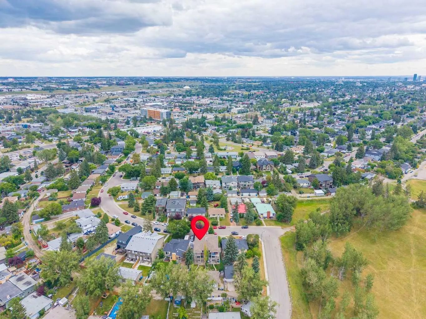 256 43 Avenue Nw Calgary Alberta T2K 0H6 Highland Park Home For Sale