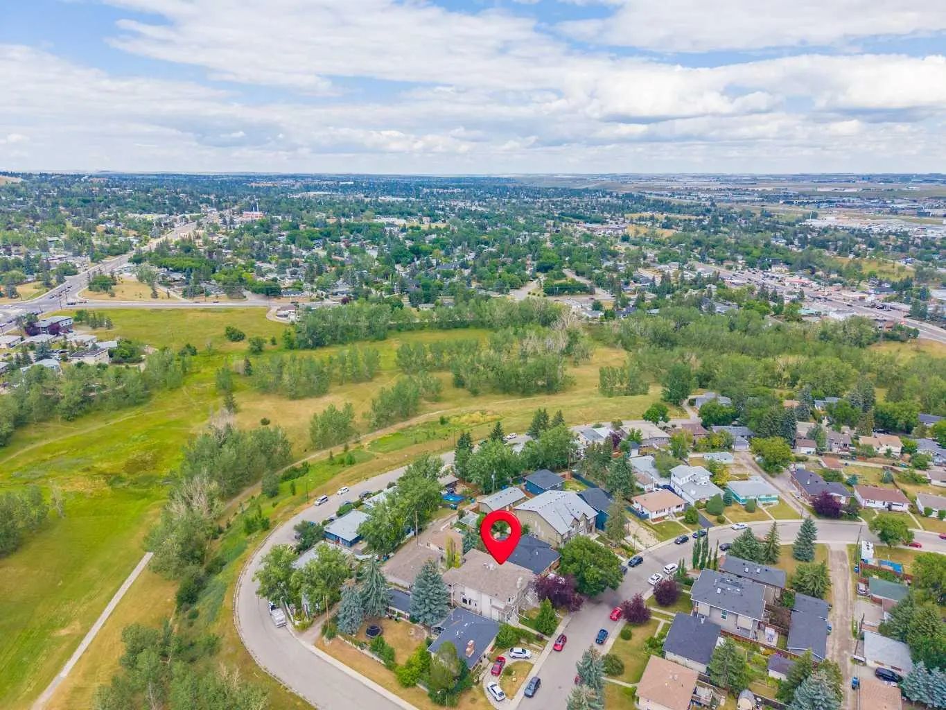 256 43 Avenue Nw Calgary Alberta T2K 0H6 Highland Park Home For Sale