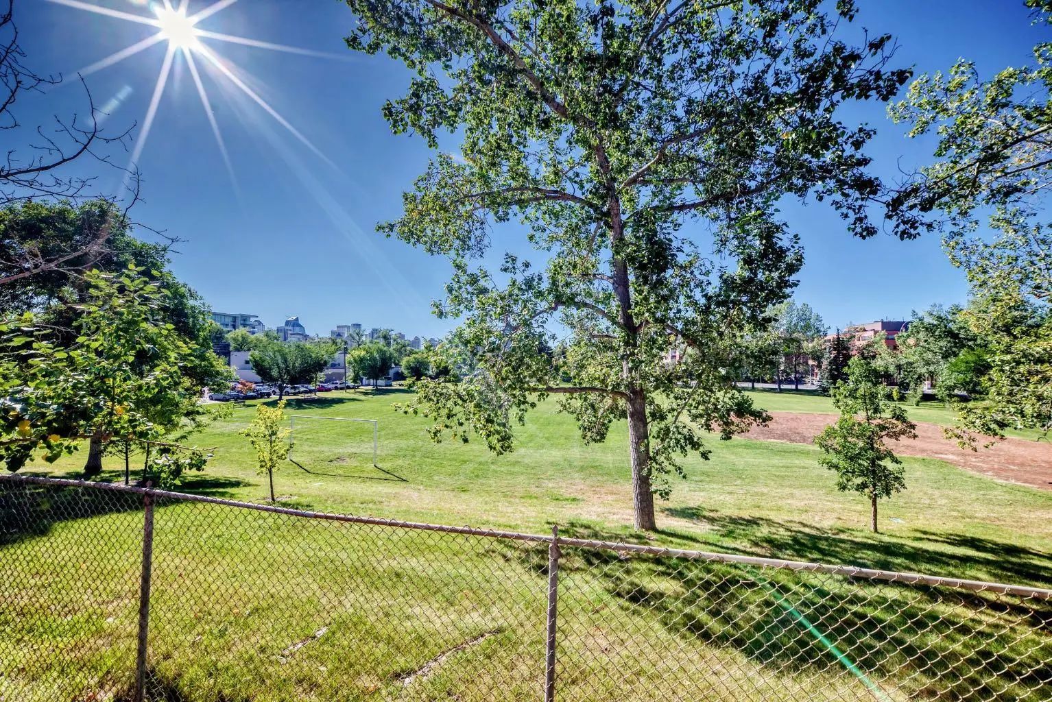 232 1421 7 Avenue Nw Calgary Alberta T2N 0Z3 Hillhurst Home For Sale
