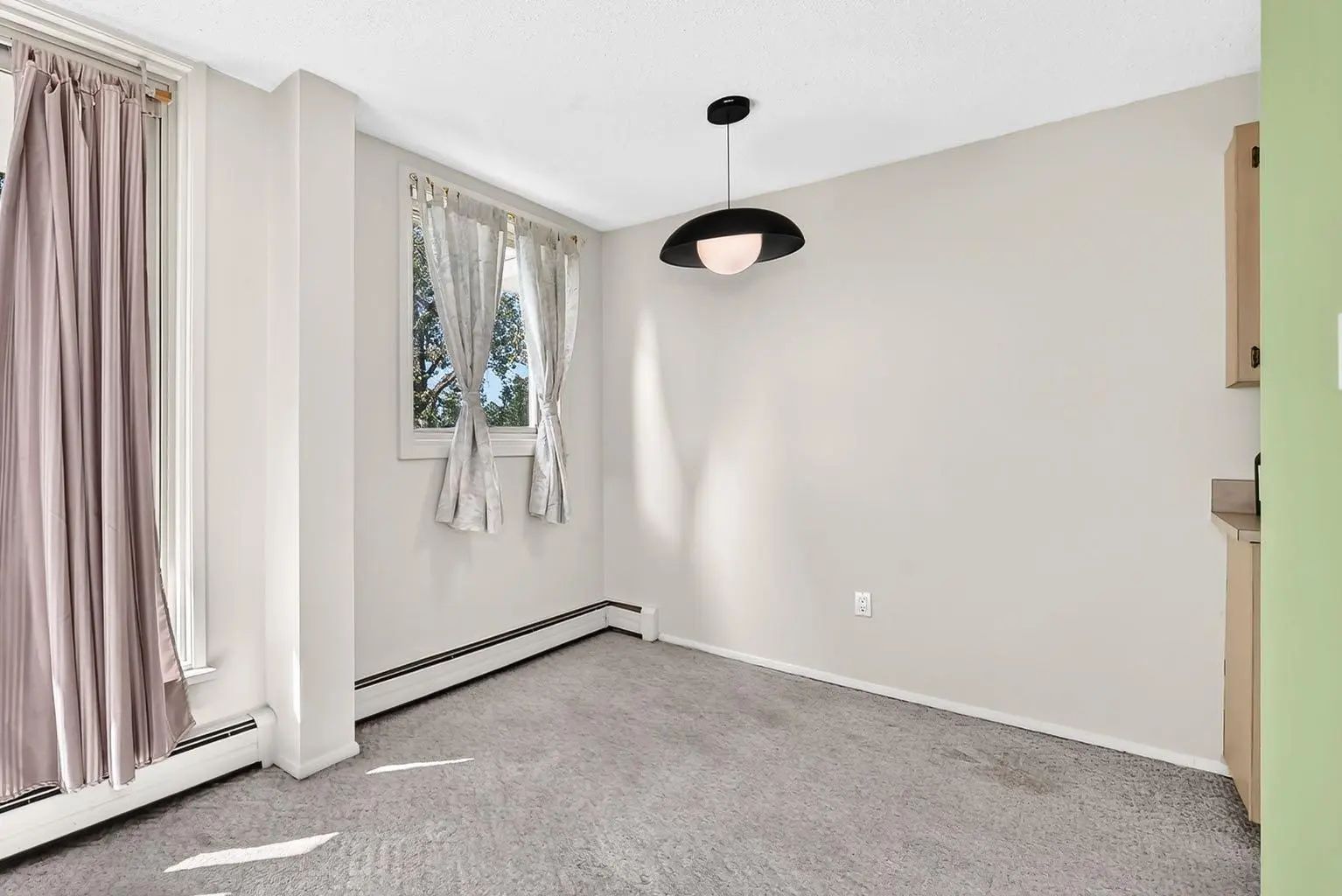 232 1421 7 Avenue Nw Calgary Alberta T2N 0Z3 Hillhurst Home For Sale