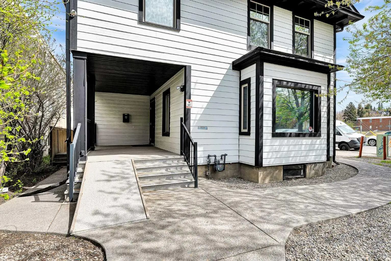 1850 14 Street Sw Calgary Alberta T2T 3S9 Lower Mount Royal Home For Sale