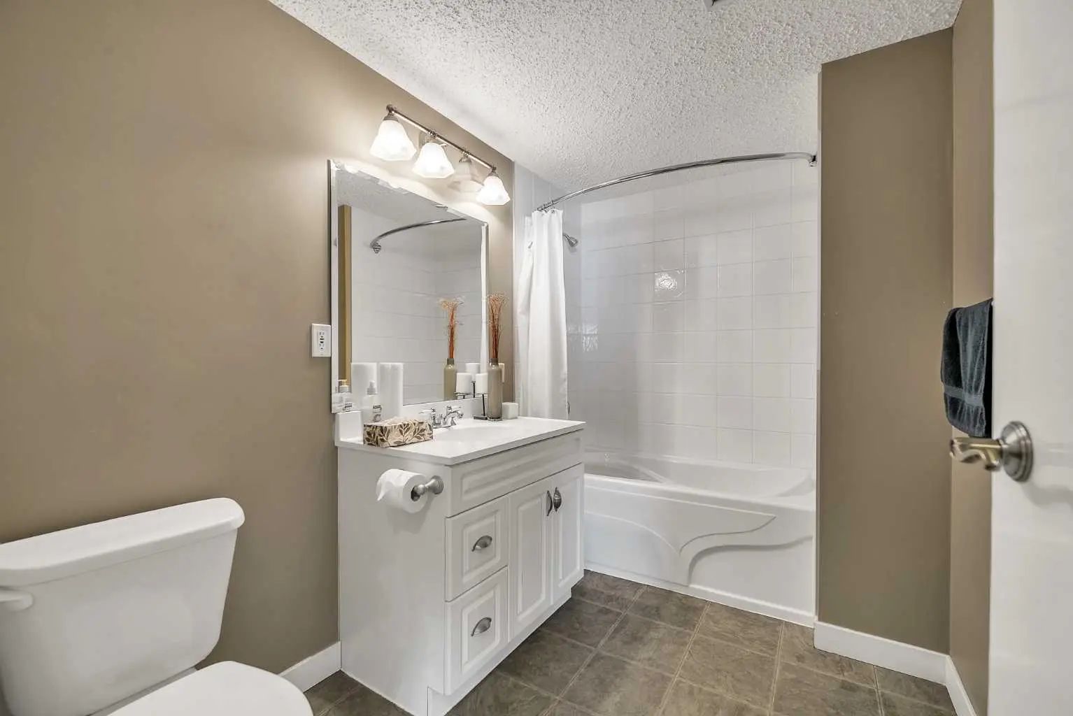 1850 14 Street Sw Calgary Alberta T2T 3S9 Lower Mount Royal Home For Sale