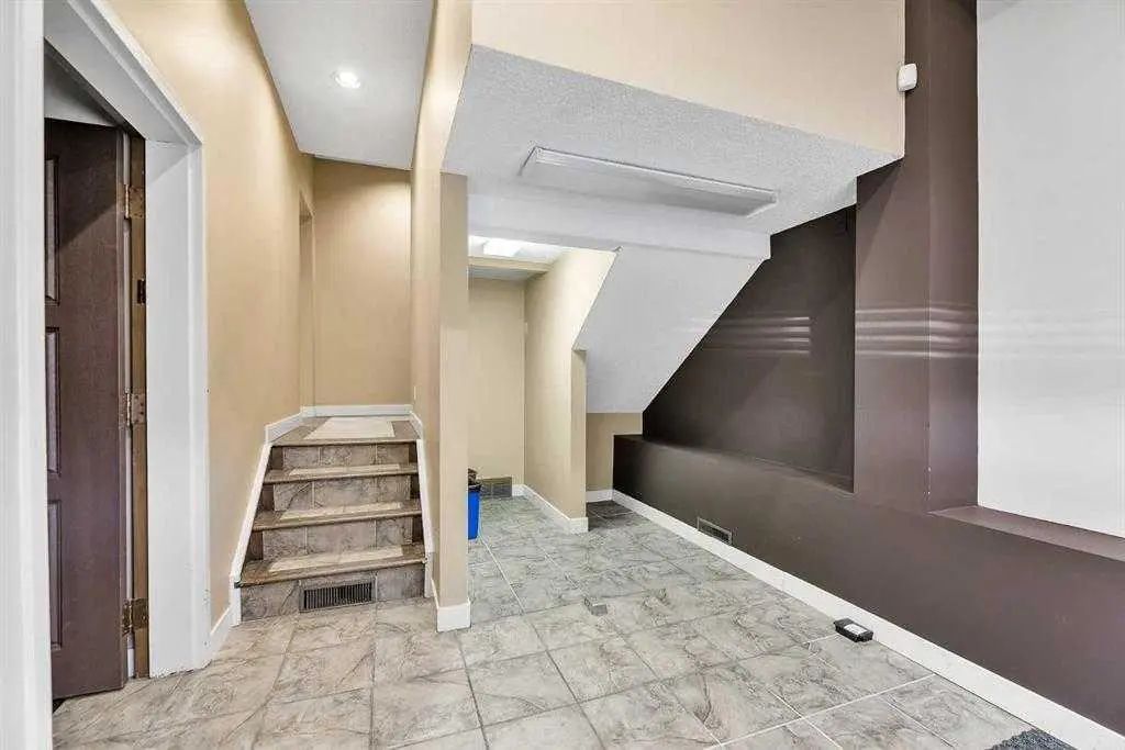 1850 14 Street Sw Calgary Alberta T2T 3S9 Lower Mount Royal Home For Sale