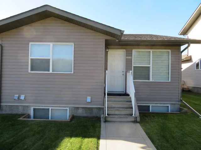 3 5311 57 Avenue  , Ponoka
