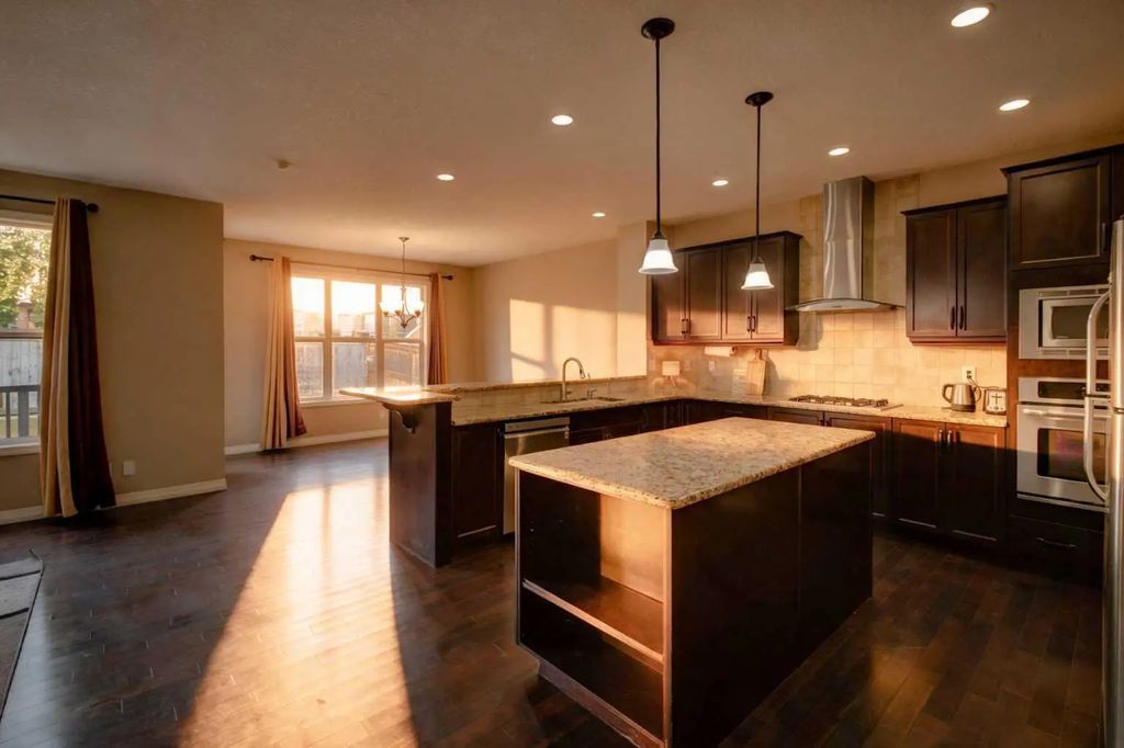 370 Silverado Way Sw, Calgary