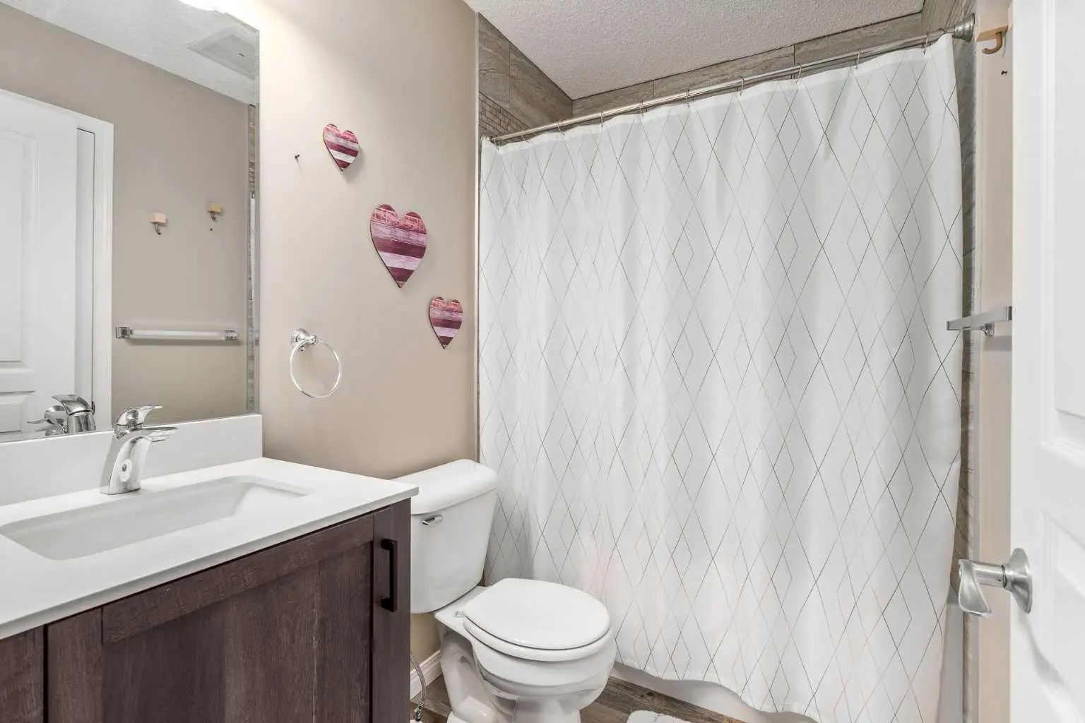 240 Elgin Meadows Gardens Se Calgary Alberta T2Z 0M4 McKenzie Towne Home For Sale