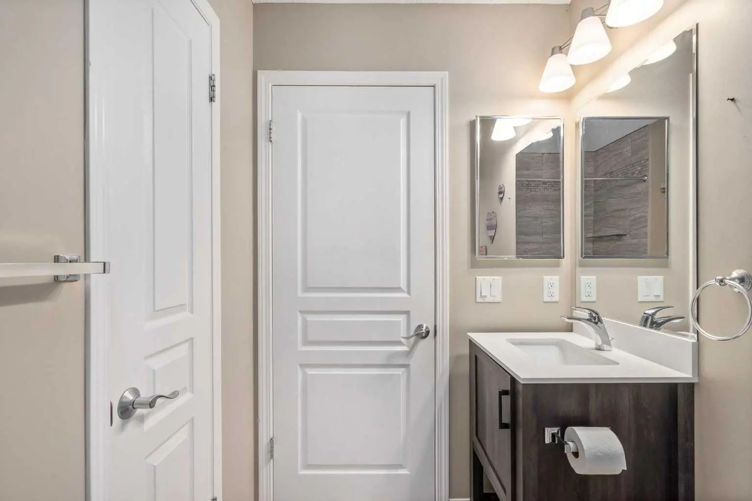 240 Elgin Meadows Gardens Se Calgary Alberta T2Z 0M4 McKenzie Towne Home For Sale