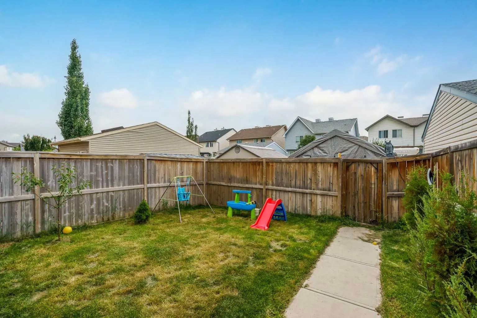 240 Elgin Meadows Gardens Se Calgary Alberta T2Z 0M4 McKenzie Towne Home For Sale