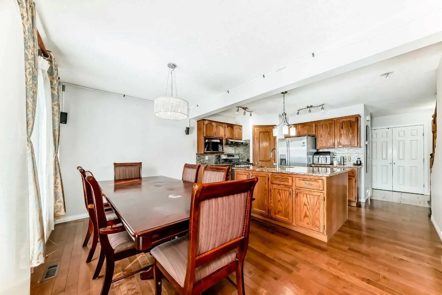 207 Eldorado Close Ne Calgary Alberta T1Y6T5 Monterey Park Home For Sale