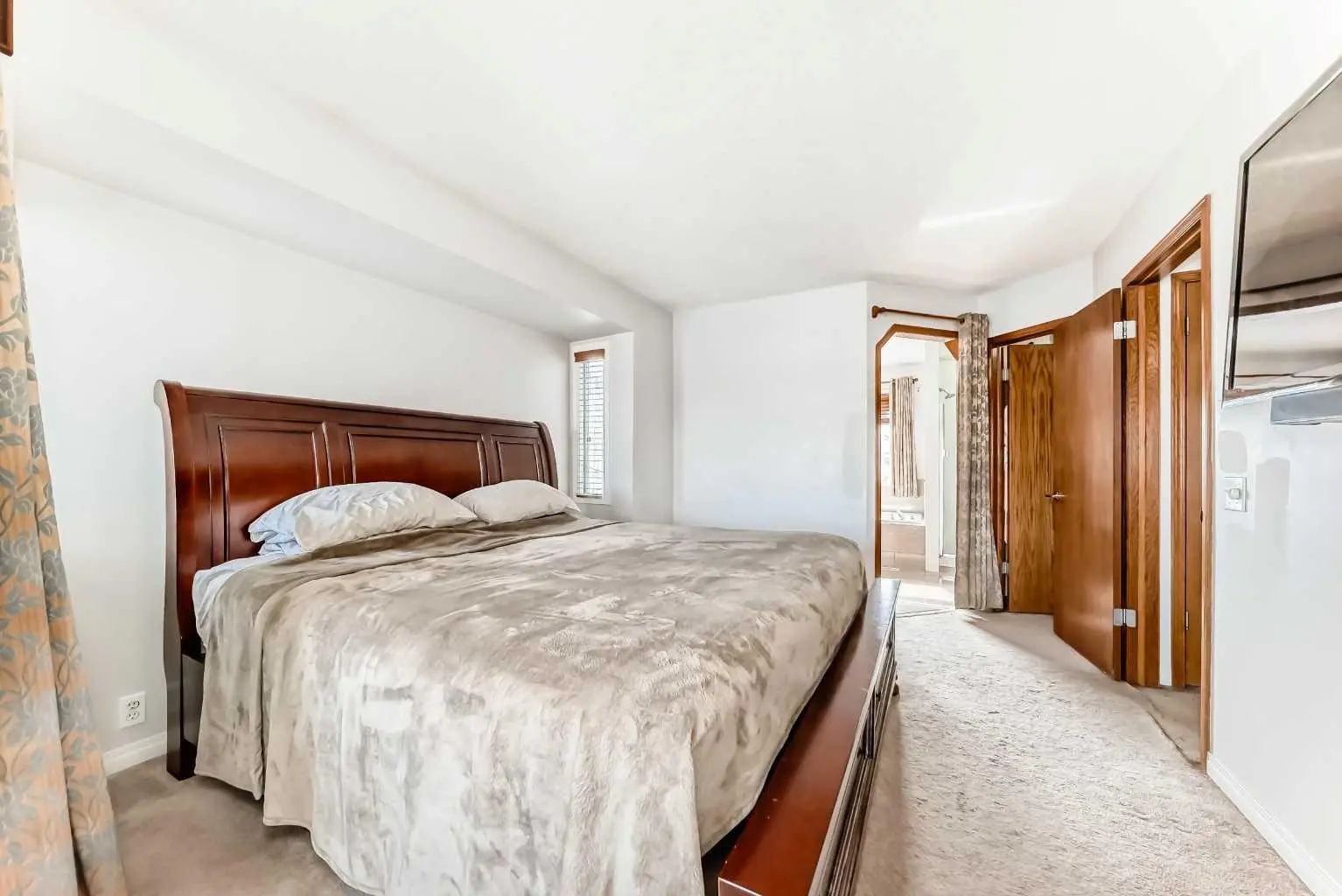 207 Eldorado Close Ne Calgary Alberta T1Y6T5 Monterey Park Home For Sale