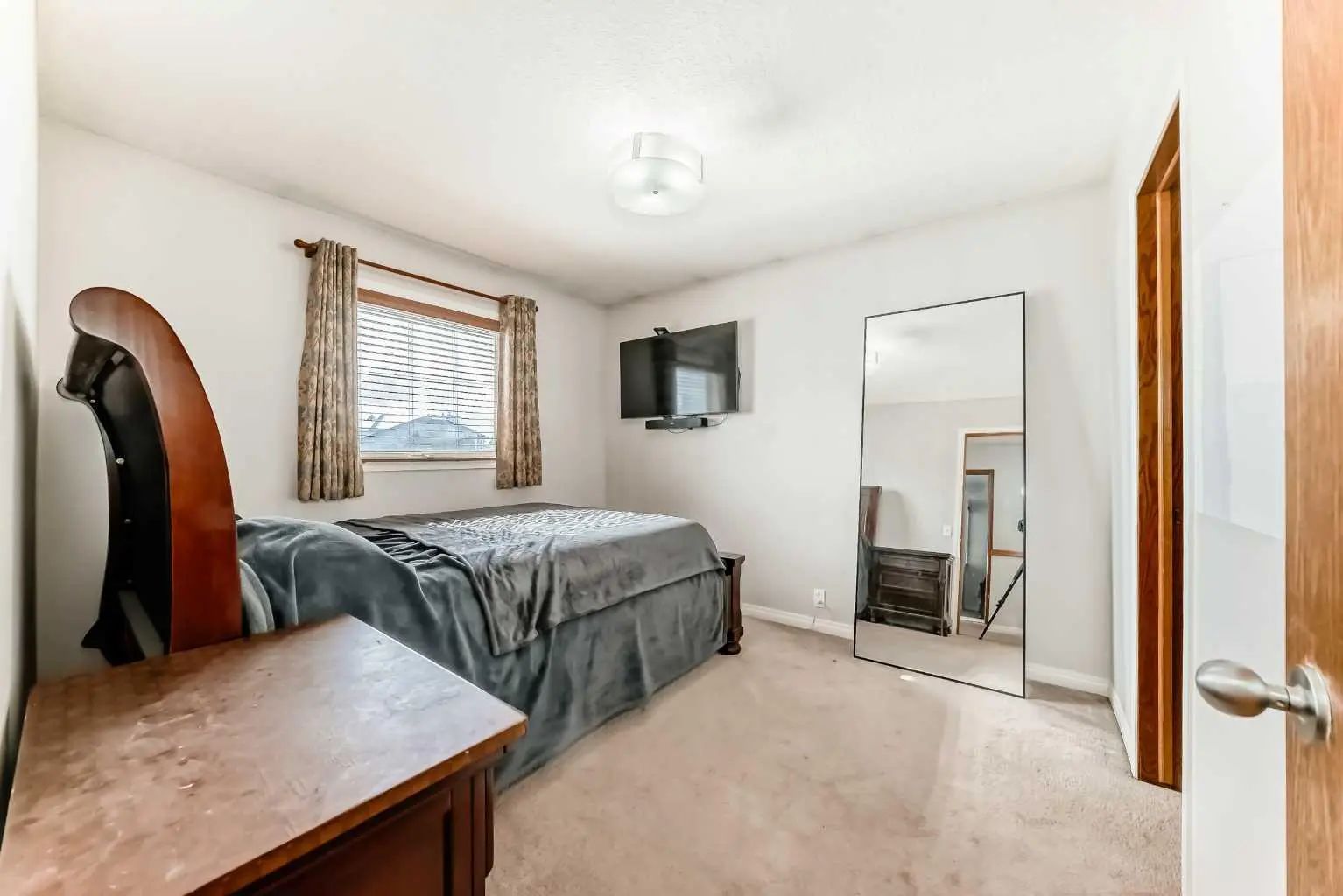 207 Eldorado Close Ne Calgary Alberta T1Y6T5 Monterey Park Home For Sale