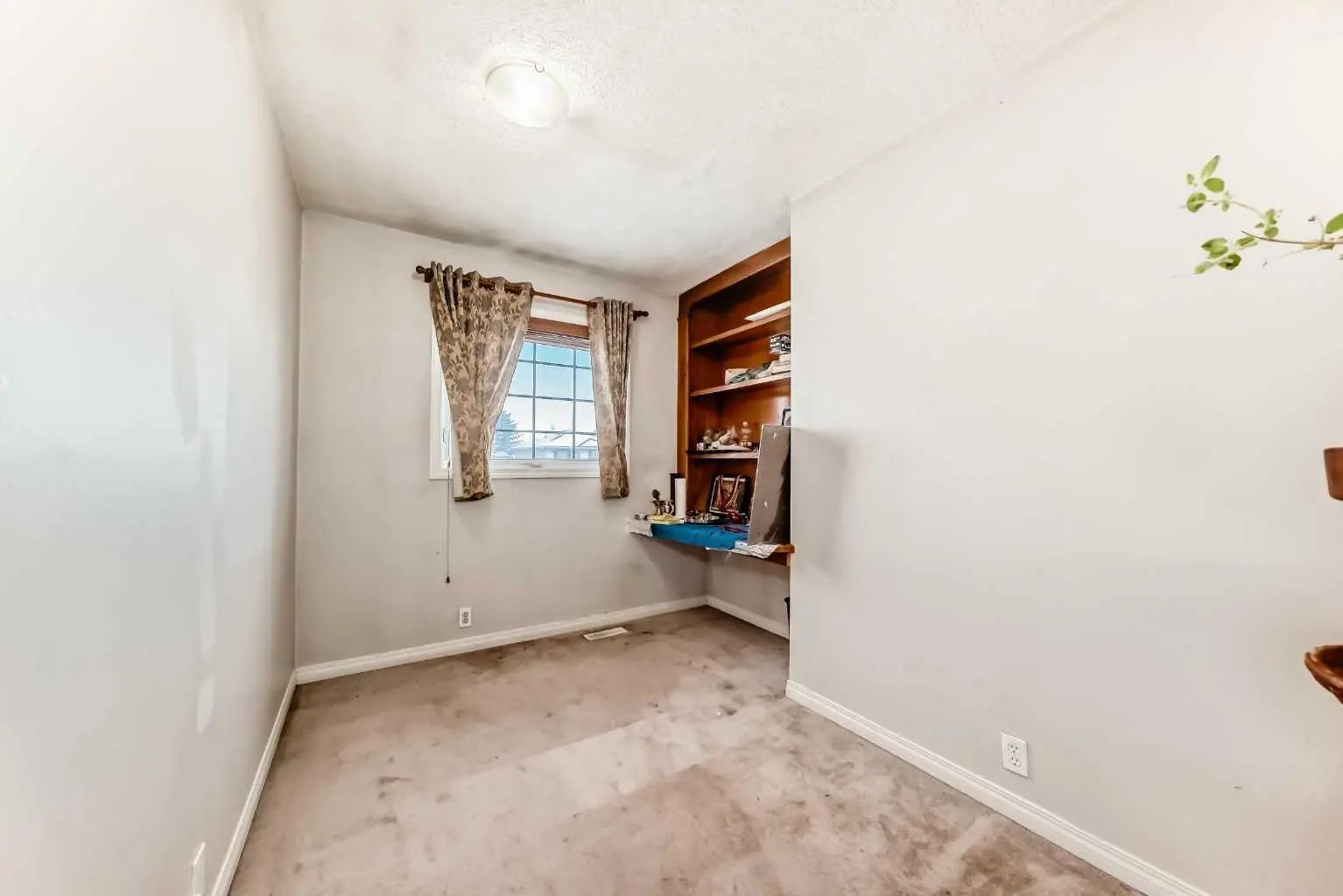 207 Eldorado Close Ne Calgary Alberta T1Y6T5 Monterey Park Home For Sale