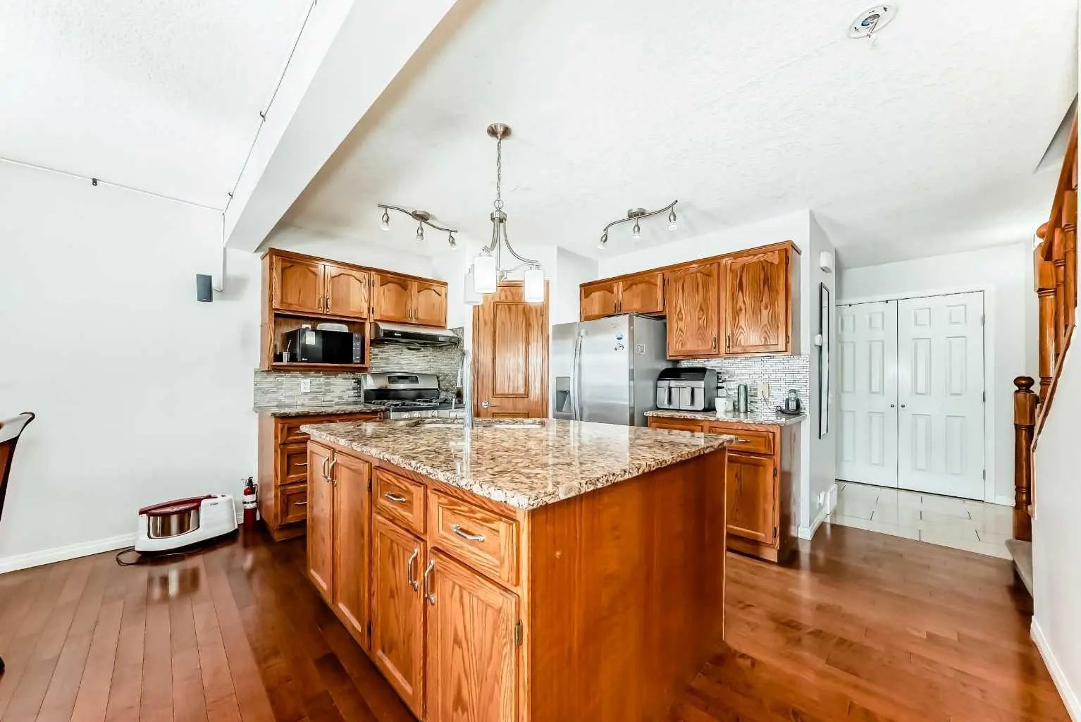 207 Eldorado Close Ne Calgary Alberta T1Y6T5 Monterey Park Home For Sale