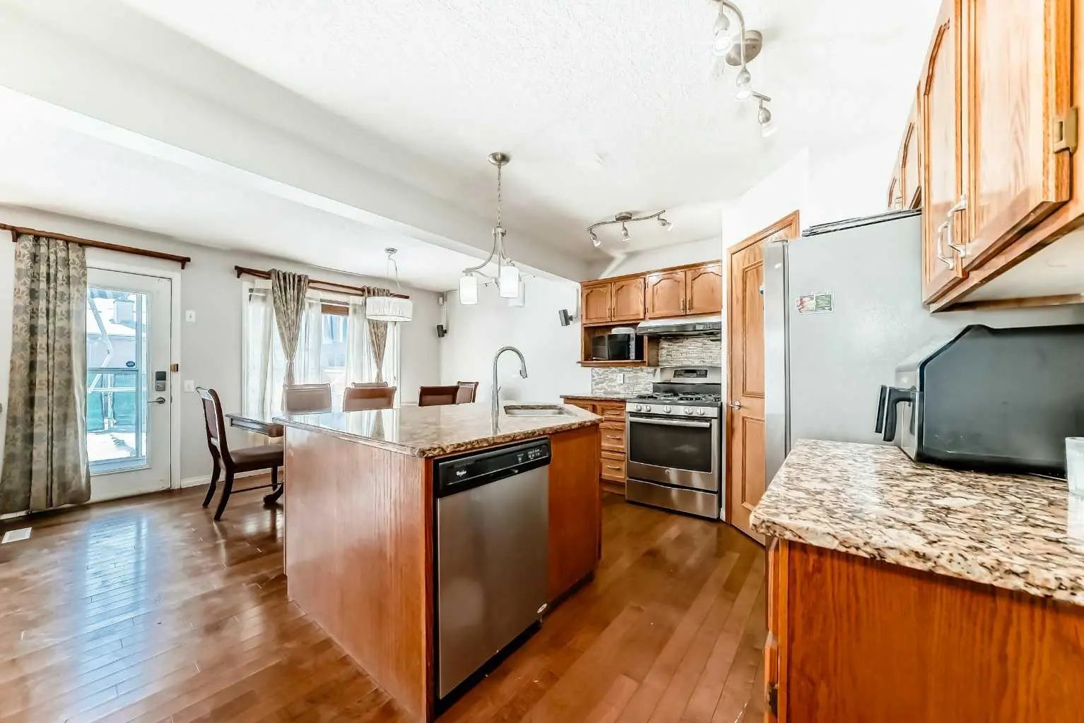 207 Eldorado Close Ne Calgary Alberta T1Y6T5 Monterey Park Home For Sale