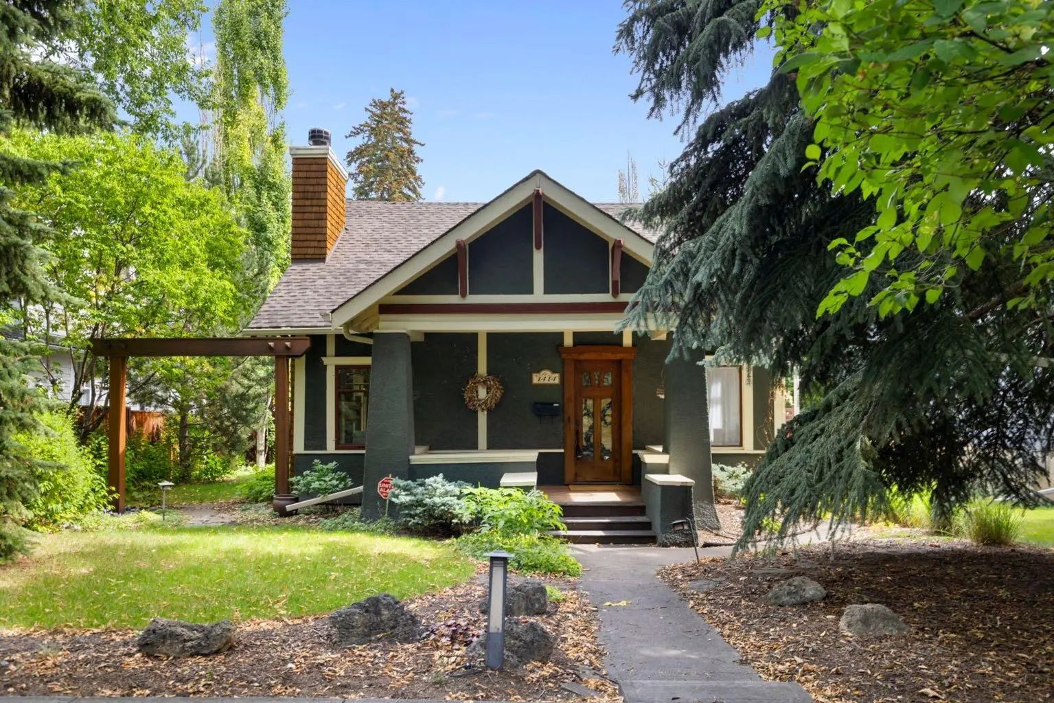 Photo of Listing #A2342304