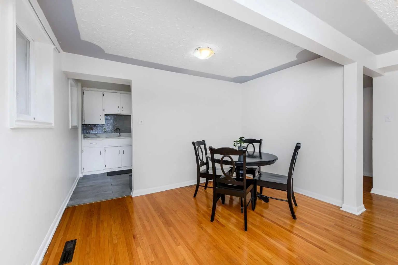 1 2311 17a Street Sw Calgary Alberta T2T 4S3 Bankview Home For Sale
