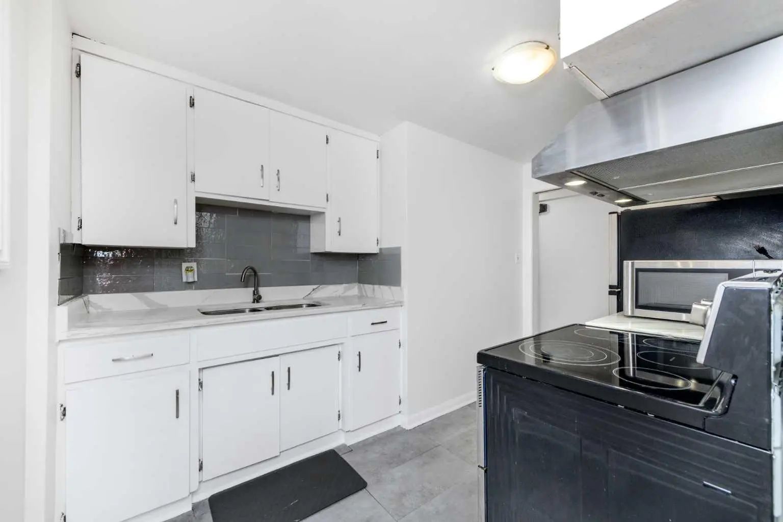 1 2311 17a Street Sw Calgary Alberta T2T 4S3 Bankview Home For Sale
