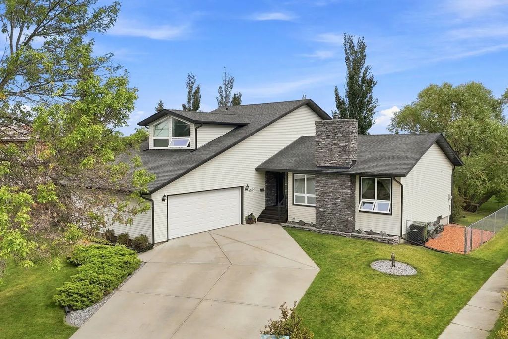 6802 42a Avenue , Camrose