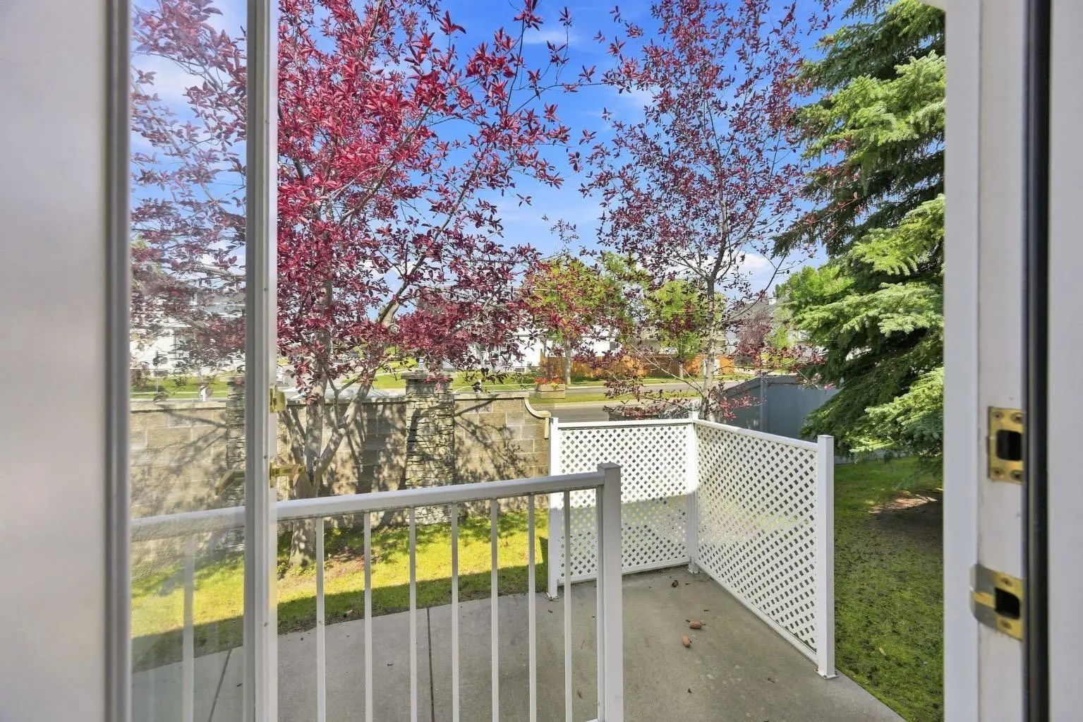 4 Douglasview Park Se Calgary Alberta T2Z2E9 Douglasdale/Glen Home For Sale