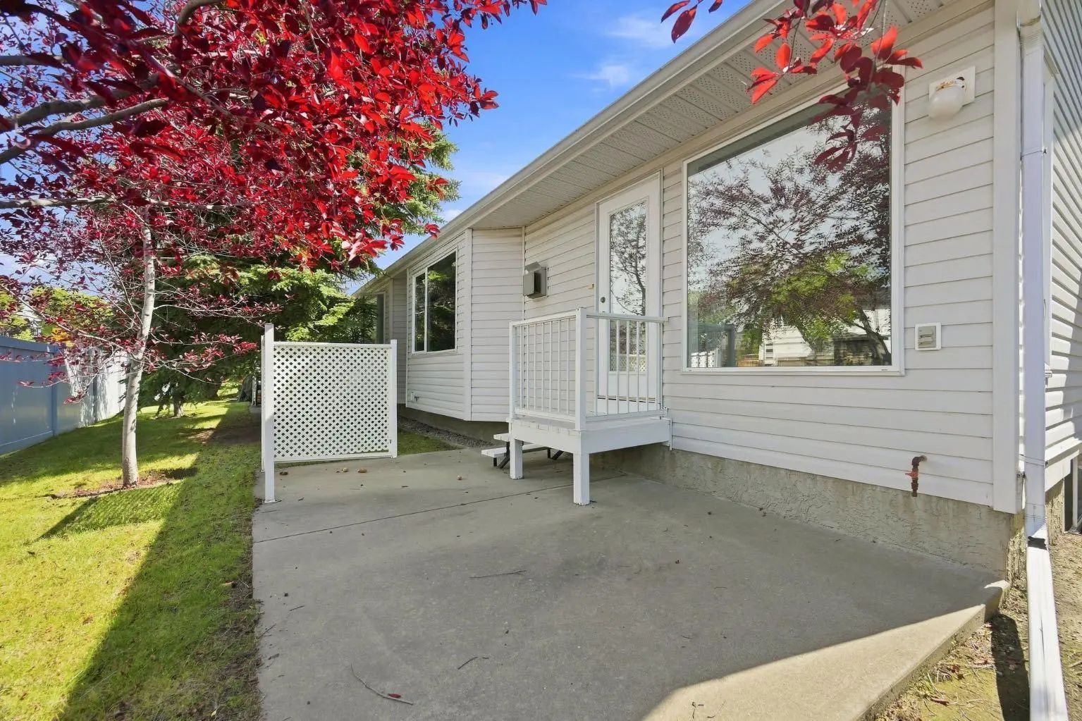 4 Douglasview Park Se Calgary Alberta T2Z2E9 Douglasdale/Glen Home For Sale
