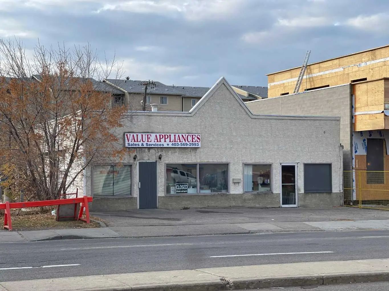 1721 36 Street Southeast, Calgary – Commercial Retail Listing Photo 2