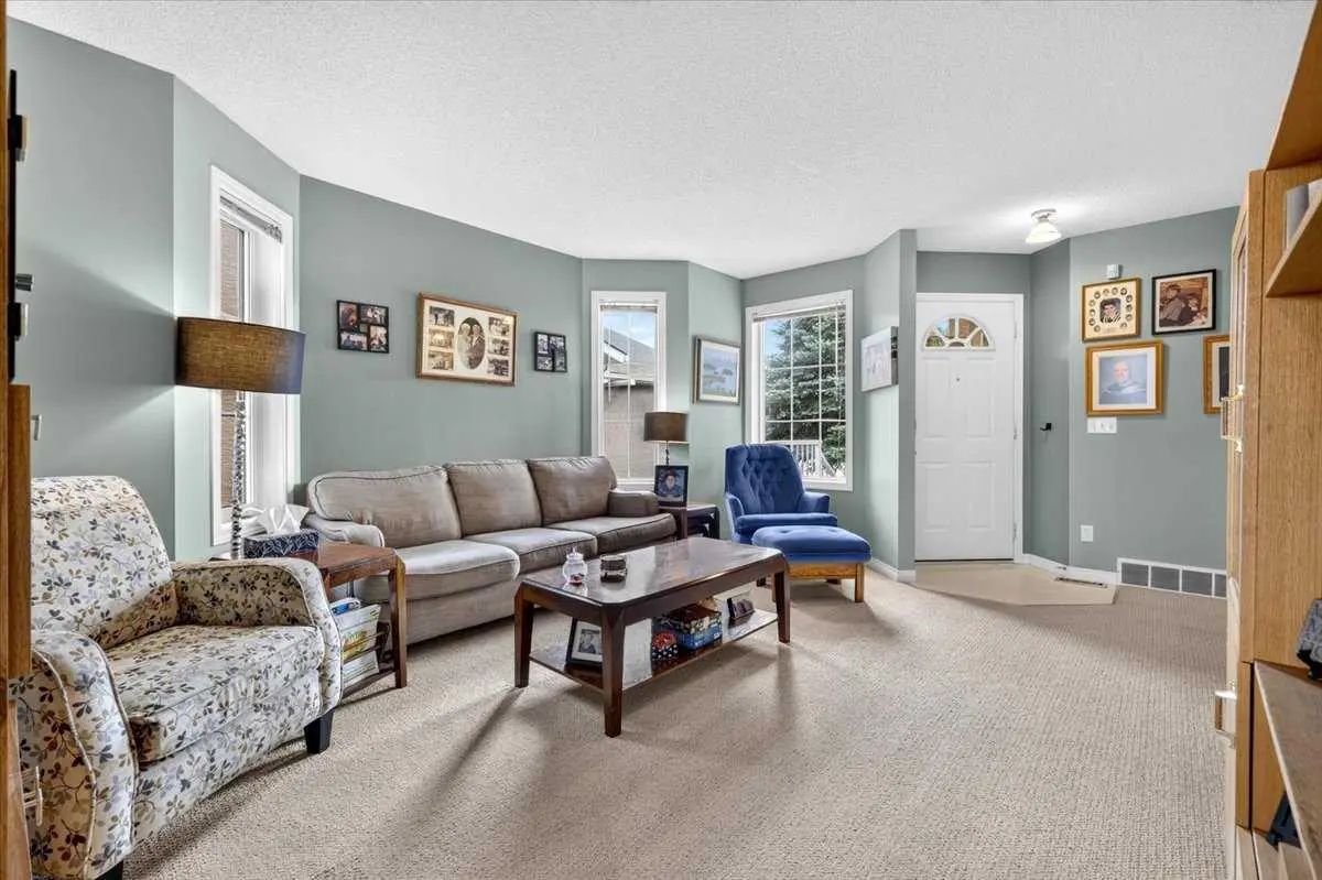 6 Harvest Grove Green Northeast, Calgary – Residential Semi Detached (Half Duplex) Listing Photo 5