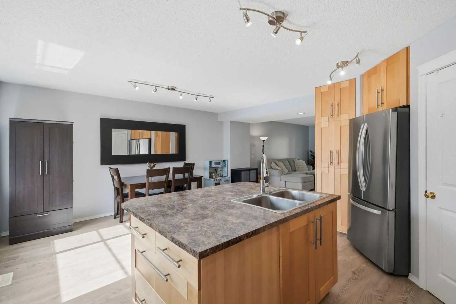 99 Prestwick Circle Southeast, Calgary – Residential Detached Listing Photo 10