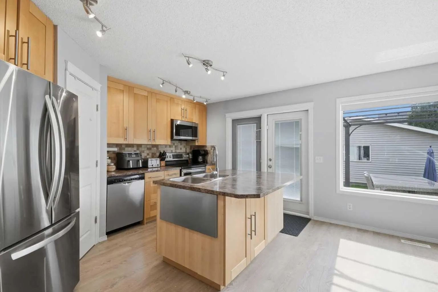 99 Prestwick Circle Southeast, Calgary – Residential Detached Listing Photo 7